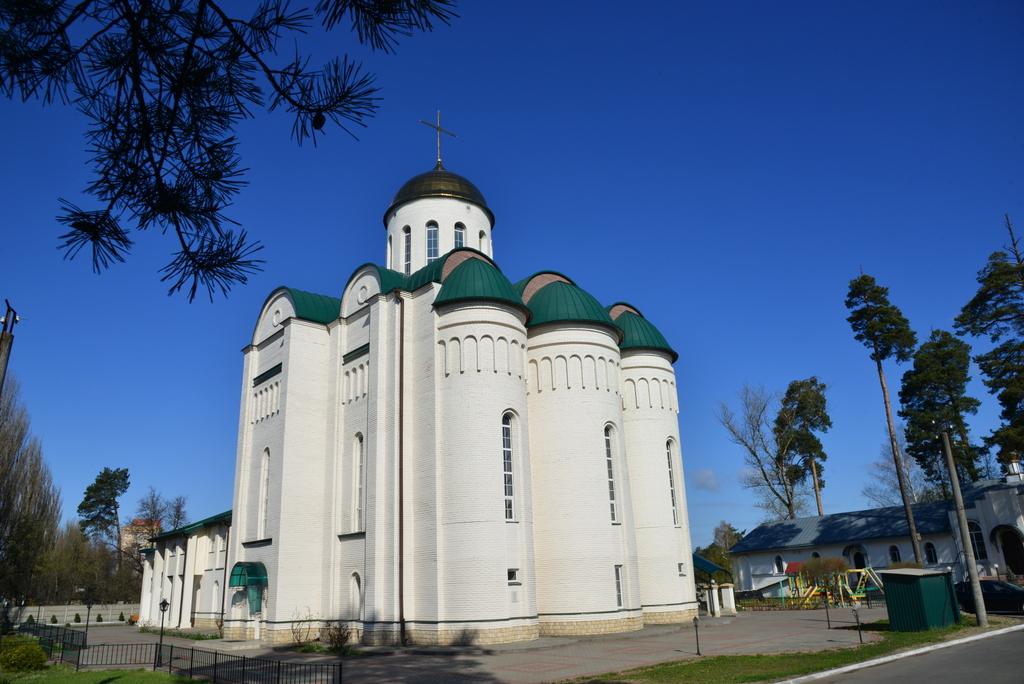 В городе Брянске строят храм